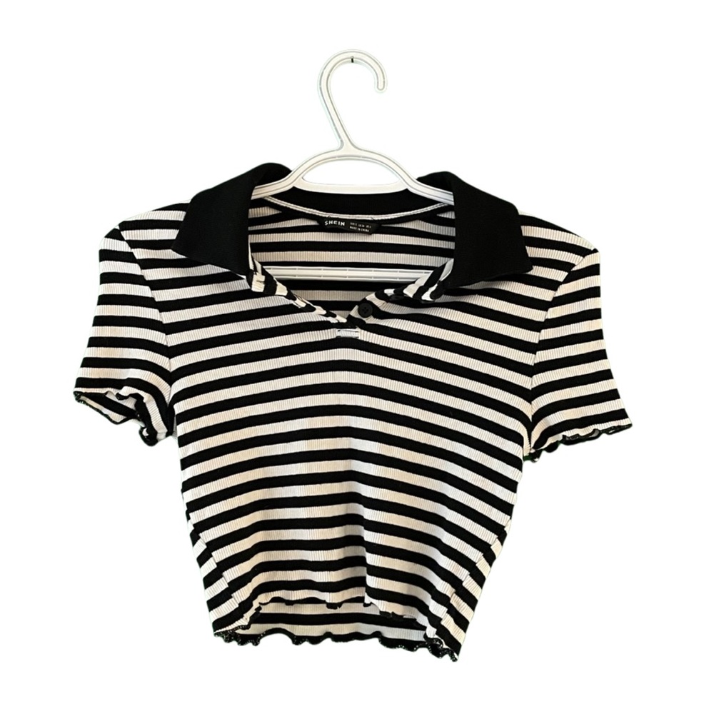 Shein Woman’s Small Crop Top